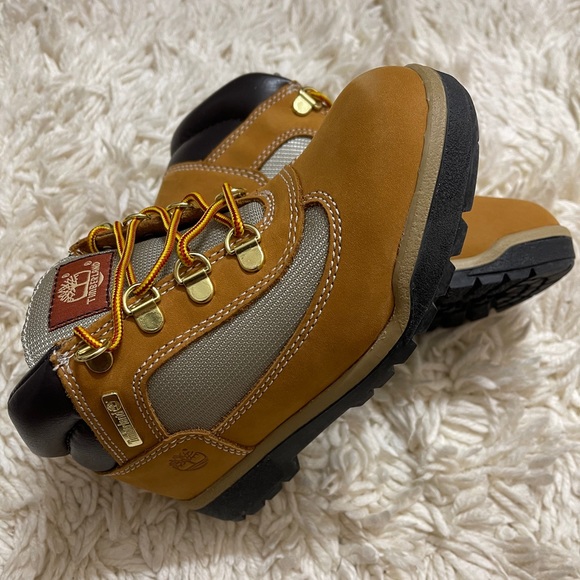 Children’s Timberland Boots Sz. 2 - Picture 1 of 11